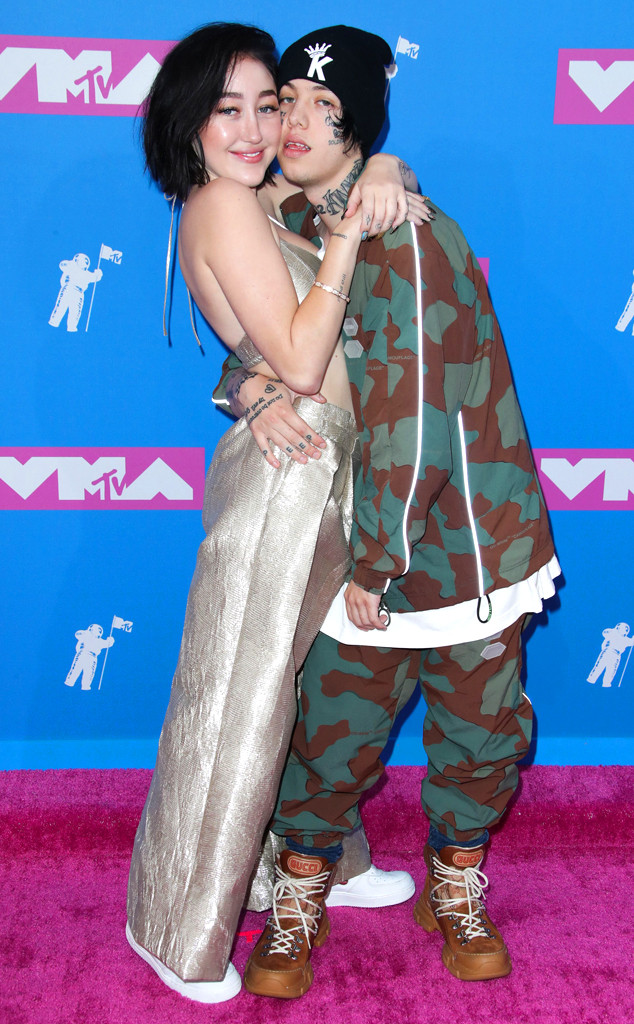 How Lil Xans Breakup With Noah Cyrus Hooked The Internet E News